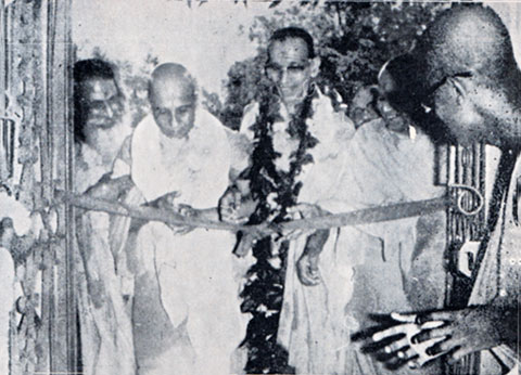 Swami Sivananda